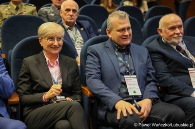 Uczestnicy konferencji pn. Współczesne wyzwania dla ochrony ludności, w Akademii im. Jakuba z Paradyża w Gorzowie Wlkp. 