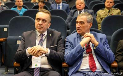 Uczestnicy konferencji pn. Współczesne wyzwania dla ochrony ludności, w Akademii im. Jakuba z Paradyża w Gorzowie Wlkp. 