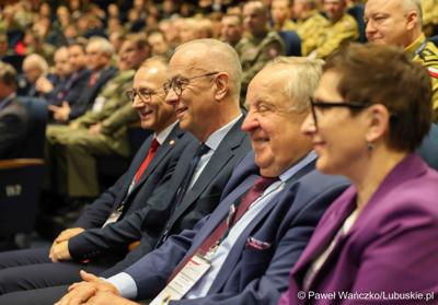 Uczestnicy konferencji pn. Współczesne wyzwania dla ochrony ludności, w Akademii im. Jakuba z Paradyża w Gorzowie Wlkp. 