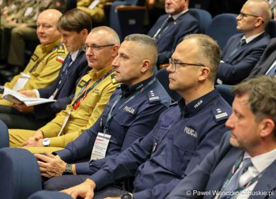 Uczestnicy konferencji pn. Współczesne wyzwania dla ochrony ludności, w Akademii im. Jakuba z Paradyża w Gorzowie Wlkp. 
