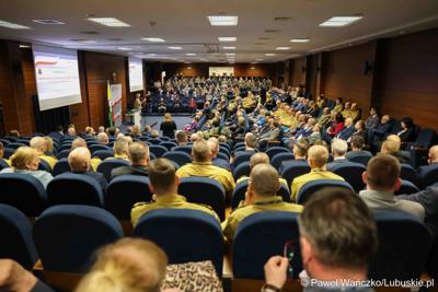 Uczestnicy konferencji pn. Współczesne wyzwania dla ochrony ludności, w Akademii im. Jakuba z Paradyża w Gorzowie Wlkp. 