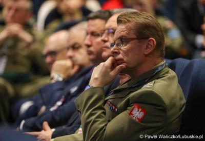 Uczestnicy konferencji pn. Współczesne wyzwania dla ochrony ludności, w Akademii im. Jakuba z Paradyża w Gorzowie Wlkp. 