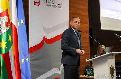 Uczestnicy konferencji pn. Współczesne wyzwania dla ochrony ludności, w Akademii im. Jakuba z Paradyża w Gorzowie Wlkp. 