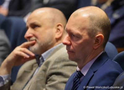 Uczestnicy konferencji pn. Współczesne wyzwania dla ochrony ludności, w Akademii im. Jakuba z Paradyża w Gorzowie Wlkp. 