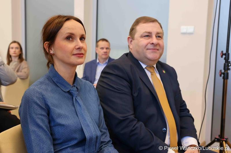 Uczestnicy konferencji prasowej na temat zbliżającego się XV Lubuskiego Kongresu Kobiet