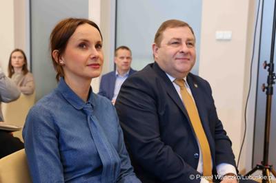 Uczestnicy konferencji prasowej na temat zbliżającego się XV Lubuskiego Kongresu Kobiet 