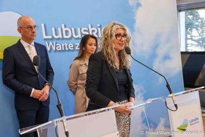 Uczestnicy konferencji prasowej na temat zbliżającego się XV Lubuskiego Kongresu Kobiet 