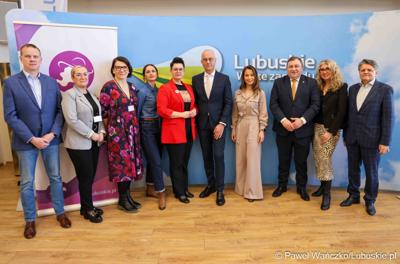Uczestnicy konferencji prasowej na temat zbliżającego się XV Lubuskiego Kongresu Kobiet