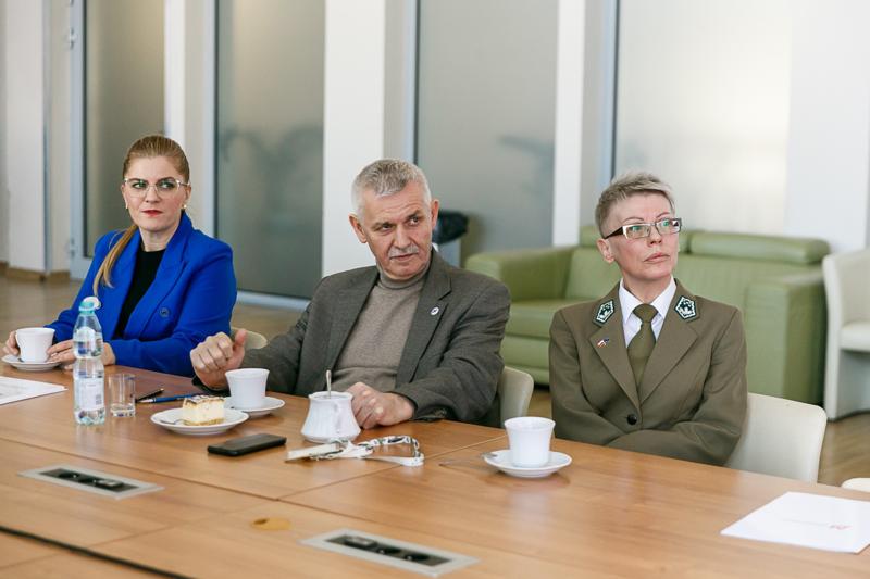 6 marca 2025 r. Dyrektor Zespołu Parków Krajobrazowych Województwa Lubuskiego w Gorzowie Wlkp. Alina Jągowska oraz dr Ewa Pawlak – Dyrektor Muzeum Lubuskiego w Gorzowie Wlkp. podpisały porozumienie o współpracy w zakresie upowszechniania dziedzictwa kulturowego i ochrony dóbr kultury oraz zachowania i popularyzowania wartości historycznych i kulturowych.