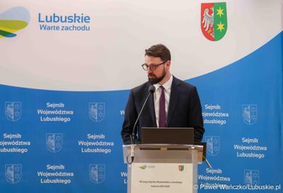 Przedstawiciel Polregio na VIII zwyczajnej sesji Sejmiku Województwa Lubuskiego w Sali Kolumnowej Urzędu Marszałkowskiego Województwa Lubuskiego w Zielonej Górze 