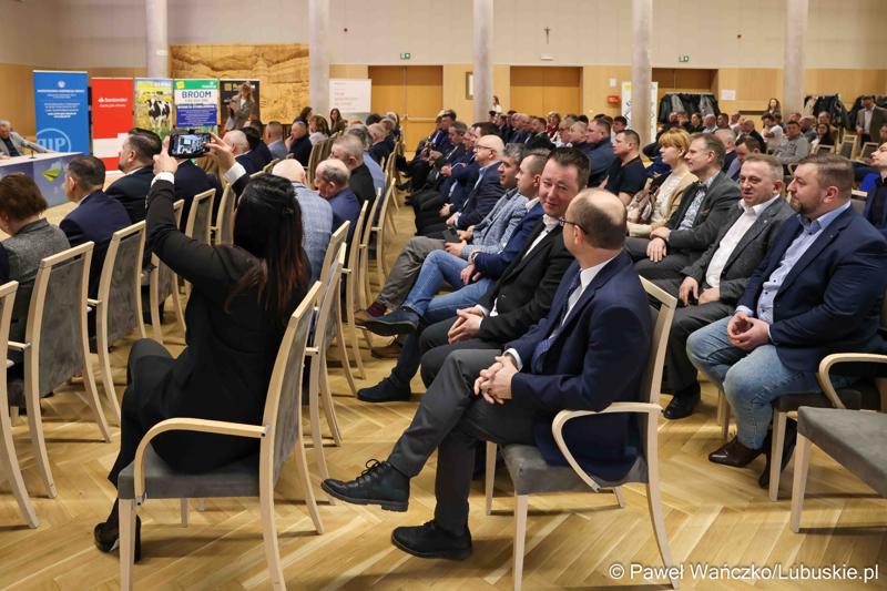 Uczestnicy Debaty Rolnej 2025 w Urzędzie Marszałkowskim