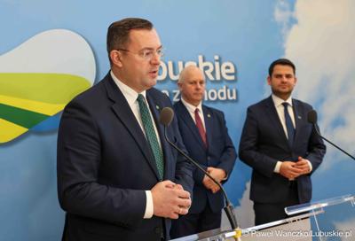 Uczestnicy konferencji prasowej przed Debatą Rolną 2025 w Urzędzie Marszałkowskim
