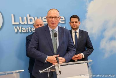 Uczestnicy konferencji prasowej przed Debatą Rolną 2025 w Urzędzie Marszałkowskim