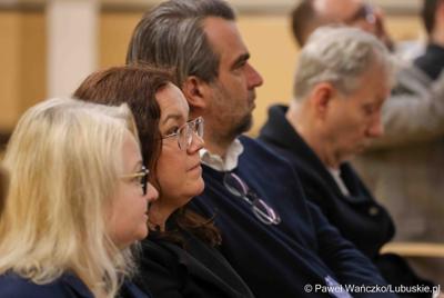 Uczestnicy debaty nt. strategii turystycznej dla województwa lubuskiego, w Urzędzie Marszałkowskim Województwa Lubuskiego w Zielonej Górze 