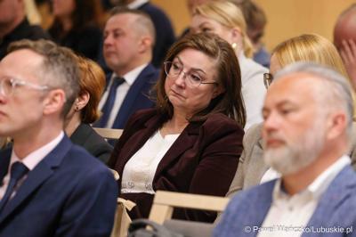 Uczestnicy debaty nt. strategii turystycznej dla województwa lubuskiego, w Urzędzie Marszałkowskim Województwa Lubuskiego w Zielonej Górze 