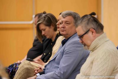 Uczestnicy debaty nt. strategii turystycznej dla województwa lubuskiego, w Urzędzie Marszałkowskim Województwa Lubuskiego w Zielonej Górze 