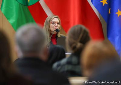 Uczestnicy debaty nt. strategii turystycznej dla województwa lubuskiego, w Urzędzie Marszałkowskim Województwa Lubuskiego w Zielonej Górze 