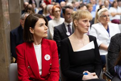 W imieniu Zarządu Województwa i samorządu składam wyrazy najwyższego szacunku i uznania za państwa trud – mówił marszałek Marcin Jabłoński, w obecności minister Izabeli Leszczyny, na uroczystości w gorzowskim szpitalu.

