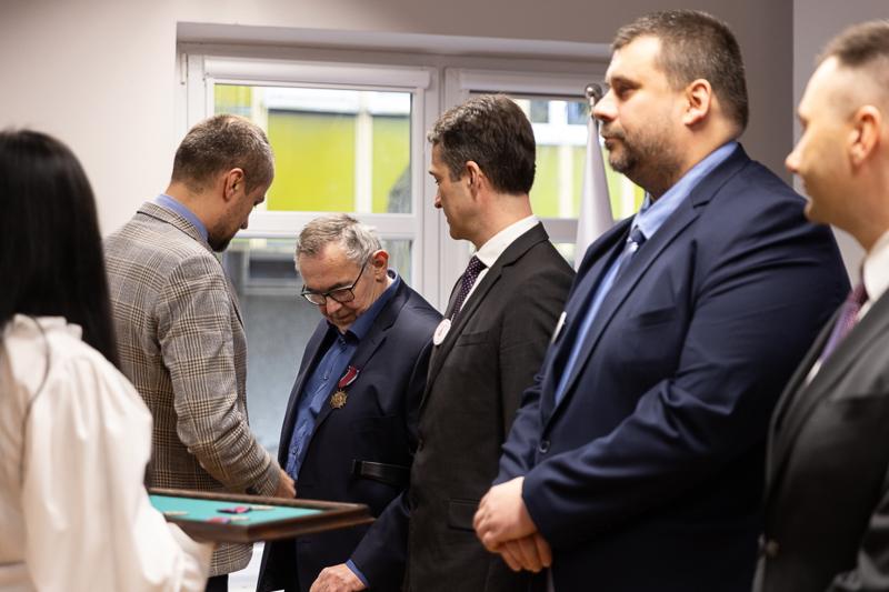 W imieniu Zarządu Województwa i samorządu składam wyrazy najwyższego szacunku i uznania za państwa trud – mówił marszałek Marcin Jabłoński, w obecności minister Izabeli Leszczyny, na uroczystości w gorzowskim szpitalu.