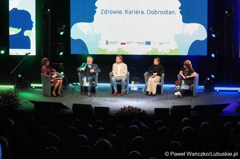 XV Lubuski Kongres Kobiet w zielonogórskim Planetarium Wenus