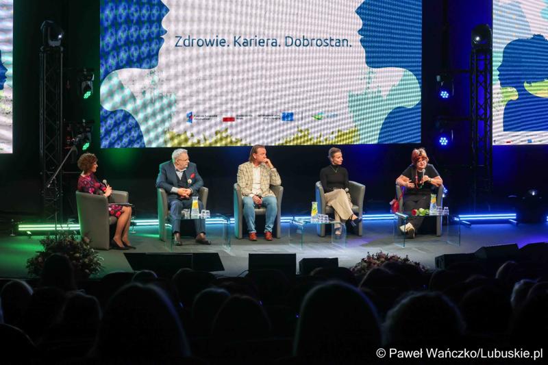 XV Lubuski Kongres Kobiet w zielonogórskim Planetarium Wenus