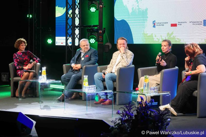 XV Lubuski Kongres Kobiet w zielonogórskim Planetarium Wenus