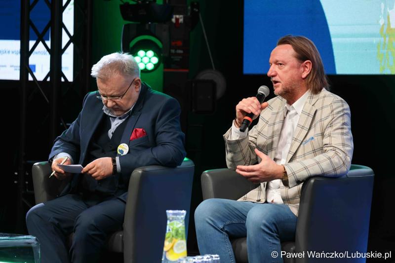 XV Lubuski Kongres Kobiet w zielonogórskim Planetarium Wenus