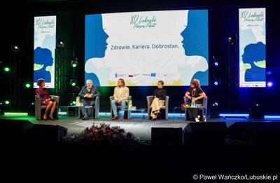 XV Lubuski Kongres Kobiet w zielonogórskim Planetarium Wenus 