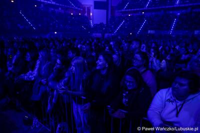 Koncert Dawida Kwiatkowskiego w Zielonej Górze zorganizowanego z okazji odbywającego się w Zielonej Górze XV Kongresu Kobiet