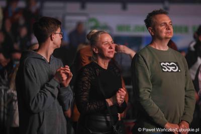 Koncert Dawida Kwiatkowskiego w Zielonej Górze zorganizowanego z okazji odbywającego się w Zielonej Górze XV Kongresu Kobiet