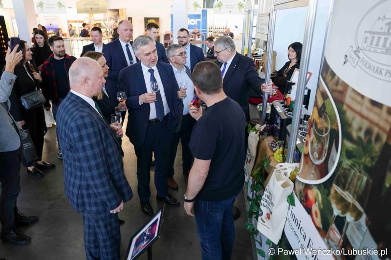 Targi Polskich Win i Winnic WINO 2025 w Poznaniu