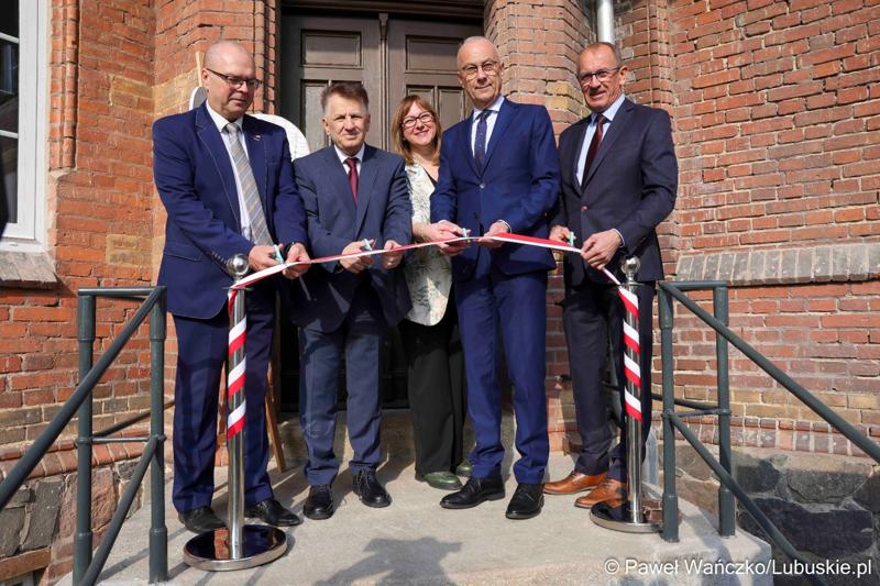 Otwarcie nowego skrzydła Młodzieżowego Ośrodka Socjoterapii w Ośnie Lubuskim