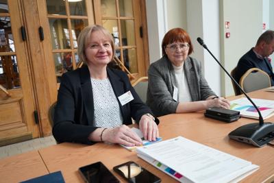 26 marca 2025 r. w Sali Polskiej w Oddziale Okręgowym NBP w Krakowie marszałek  wojewódzwa lubuskiego Marcin Jabłoński otworzył 49. obrady Komitetu ds. Współpracy Międzyregionalnej Polsko-Niemieckiej Komisji Międzyrządowej ds. Współpracy Regionalnej i Przygranicznej. 