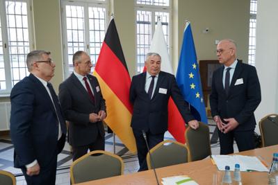 26 marca 2025 r. w Sali Polskiej w Oddziale Okręgowym NBP w Krakowie marszałek  wojewódzwa lubuskiego Marcin Jabłoński otworzył 49. obrady Komitetu ds. Współpracy Międzyregionalnej Polsko-Niemieckiej Komisji Międzyrządowej ds. Współpracy Regionalnej i Przygranicznej. 
