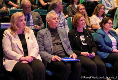 Uczestnicy konferencji pn. Wczesna edukacja w dobie zmian - potrzeby i oczekiwania  XXI wieku, w Centrum Kreatywnej Kultury w Regionalnym Centrum Animacji Kultury w Zielonej Górze