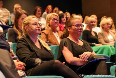 Uczestnicy konferencji pn. Wczesna edukacja w dobie zmian - potrzeby i oczekiwania  XXI wieku, w Centrum Kreatywnej Kultury w Regionalnym Centrum Animacji Kultury w Zielonej Górze
