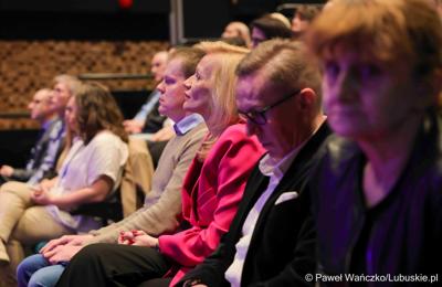 Uczestnicy konferencji pn. Wczesna edukacja w dobie zmian - potrzeby i oczekiwania  XXI wieku, w Centrum Kreatywnej Kultury w Regionalnym Centrum Animacji Kultury w Zielonej Górze