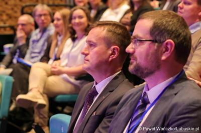Uczestnicy konferencji pn. Wczesna edukacja w dobie zmian - potrzeby i oczekiwania  XXI wieku, w Centrum Kreatywnej Kultury w Regionalnym Centrum Animacji Kultury w Zielonej Górze