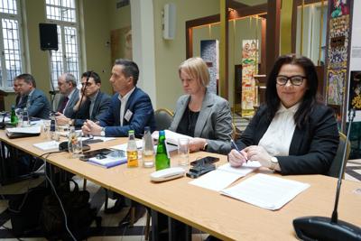 27 marca 2025 r. w Krakowie, w Sali Polskiej Oddziału Okręgowego Narodowego Banku Polskiego, zorganizowano 44. posiedzenie Komitetu ds. Współpracy Przygranicznej Polsko-Niemieckiej Komisji Międzyrządowej ds. Współpracy Regionalnej i Przygranicznej. 