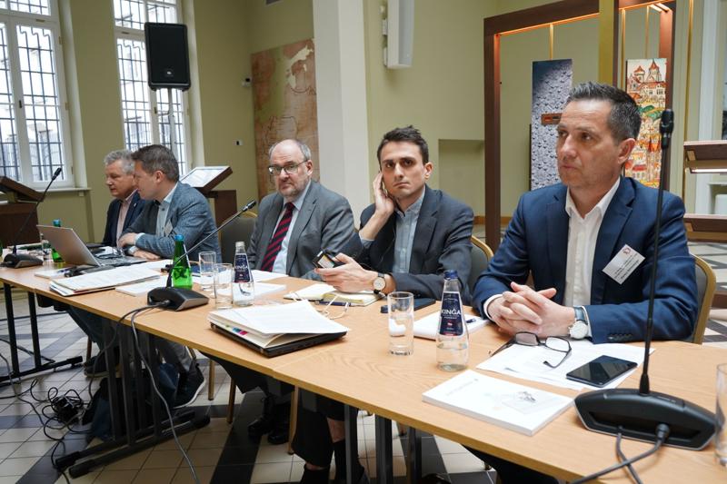 27 marca 2025 r. w Krakowie, w Sali Polskiej Oddziału Okręgowego Narodowego Banku Polskiego, zorganizowano 44. posiedzenie Komitetu ds. Współpracy Przygranicznej Polsko-Niemieckiej Komisji Międzyrządowej ds. Współpracy Regionalnej i Przygranicznej.