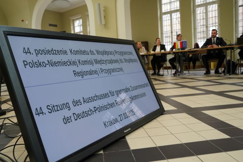 27 marca 2025 r. w Krakowie, w Sali Polskiej Oddziału Okręgowego Narodowego Banku Polskiego, zorganizowano 44. posiedzenie Komitetu ds. Współpracy Przygranicznej Polsko-Niemieckiej Komisji Międzyrządowej ds. Współpracy Regionalnej i Przygranicznej.
