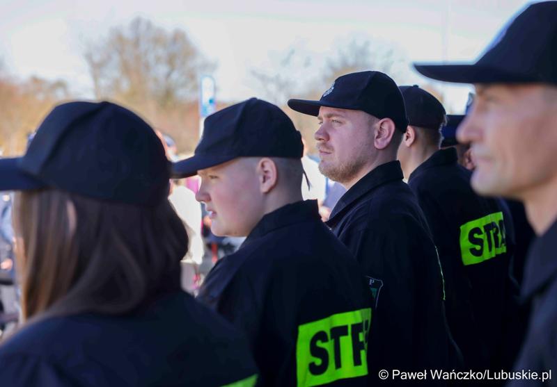 Uroczystość przekazania nowego wozu strażackiego dla OSP Lipinki Łużyckie