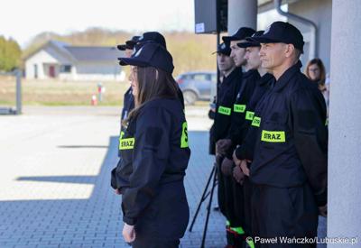 Uroczystość przekazania nowego wozu strażackiego dla OSP Lipinki Łużyckie 