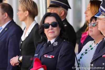 Uroczystość przekazania nowego wozu strażackiego dla OSP Żary-Kunice 