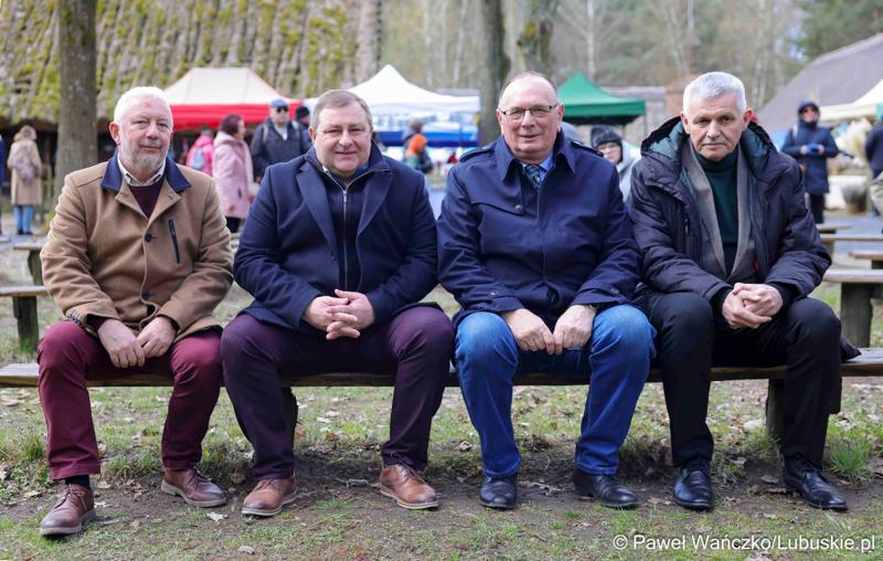 Największy wielkanocny jarmark w woj. lubuskim „Kaziuki”, w Muzeum Etnograficznym w Zielonej Górze - Ochli
