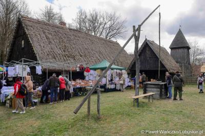 Największy wielkanocny jarmark w woj. lubuskim „Kaziuki”, w Muzeum Etnograficznym w Zielonej Górze - Ochli