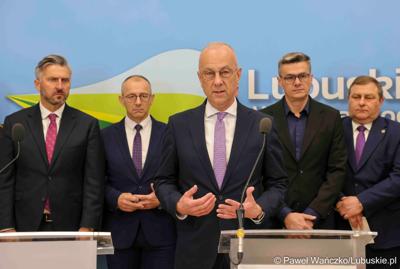 Uczestnicy konferencji prasowej w sprawie Centrów Integracji Cudzoziemców w Gorzowie Wlkp. i w Zielonej Górze.