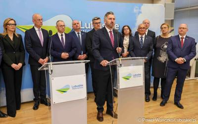 Uczestnicy konferencji prasowej w sprawie Centrów Integracji Cudzoziemców w Gorzowie Wlkp. i w Zielonej Górze.