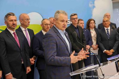 Uczestnicy konferencji prasowej w sprawie Centrów Integracji Cudzoziemców w Gorzowie Wlkp. i w Zielonej Górze.