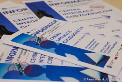 Uczestnicy konferencji prasowej w sprawie Centrów Integracji Cudzoziemców w Gorzowie Wlkp. i w Zielonej Górze.